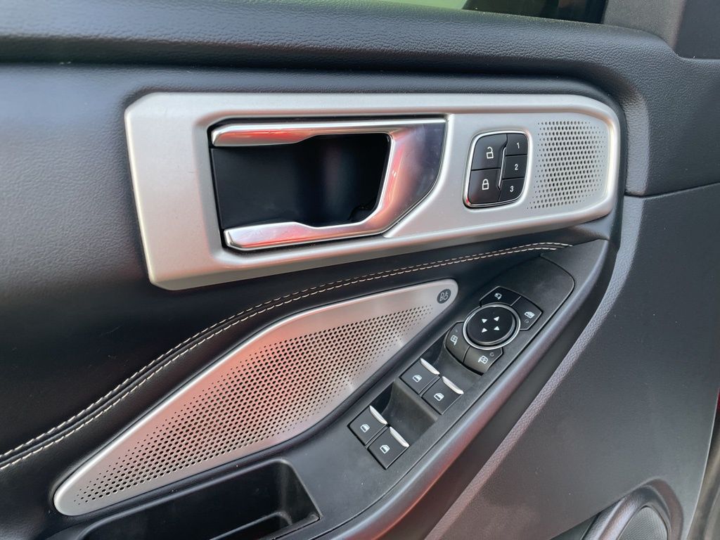 Used 2020 Ford Explorer - photo 20