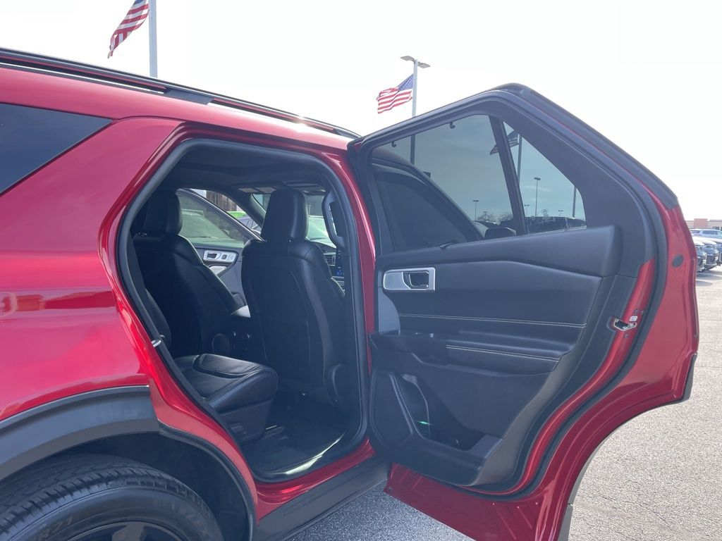 Used 2020 Ford Explorer - photo 40