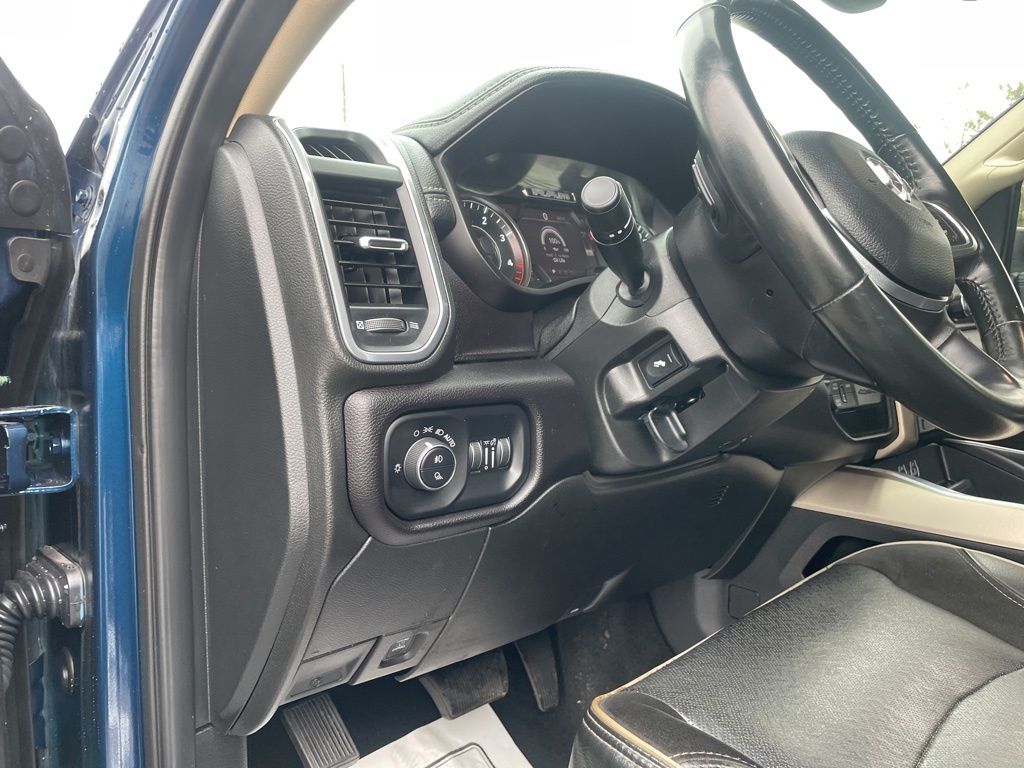 Used 2022 Ram 3500 - photo 23