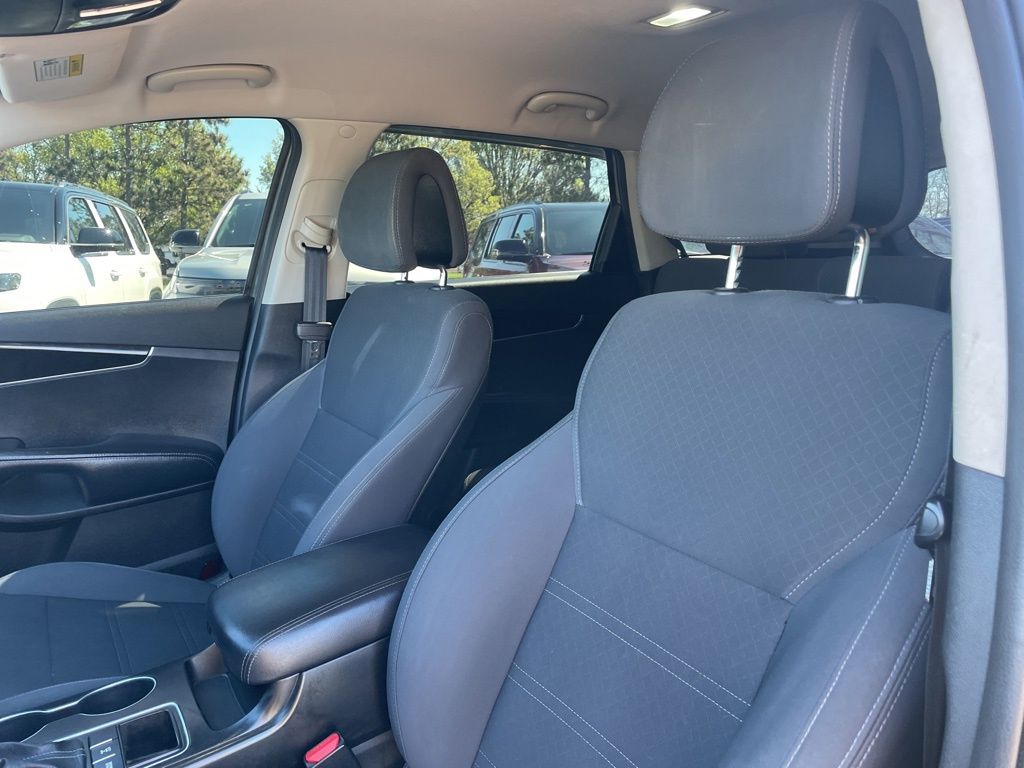 Used 2016 Kia Sorento - photo 19
