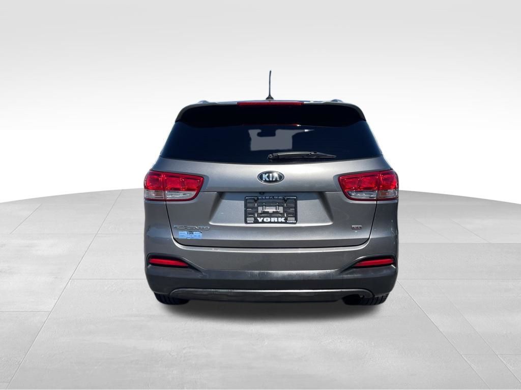 Used 2016 Kia Sorento - photo 8