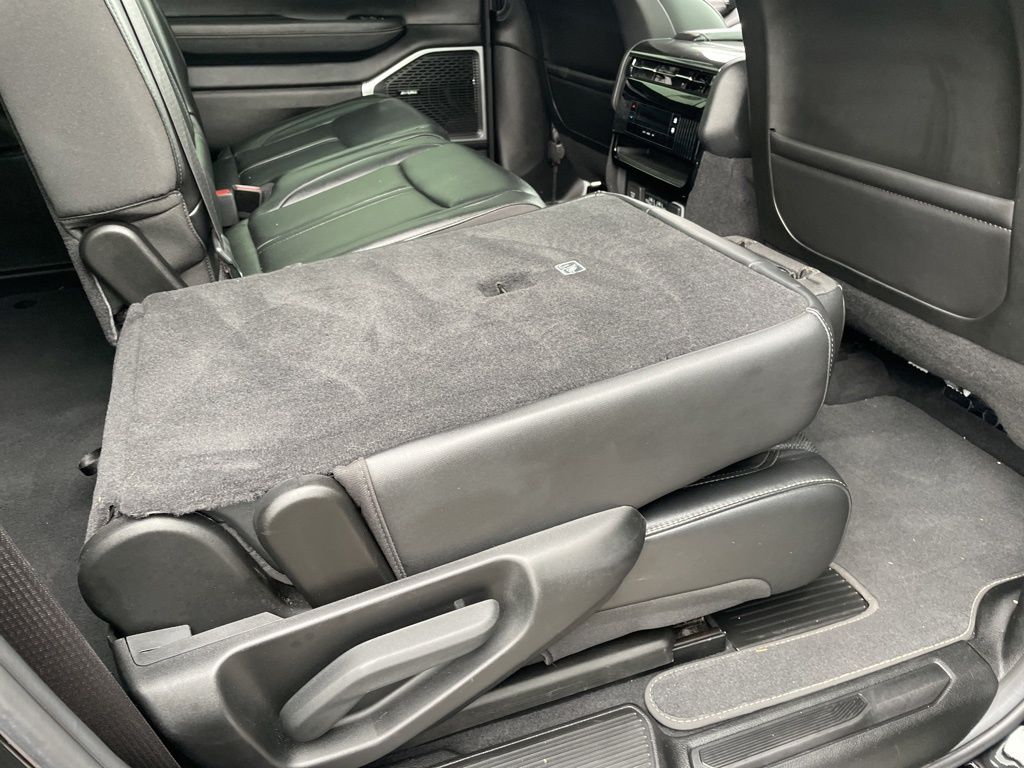Used 2022 Jeep Wagoneer - photo 40
