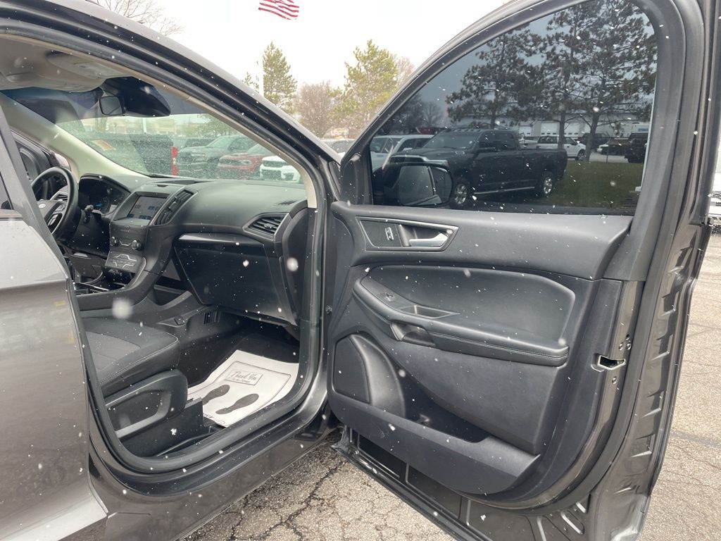 Used 2020 Ford Edge - photo 37