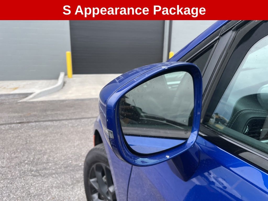 Used 2021 Chrysler Pacifica - photo 5
