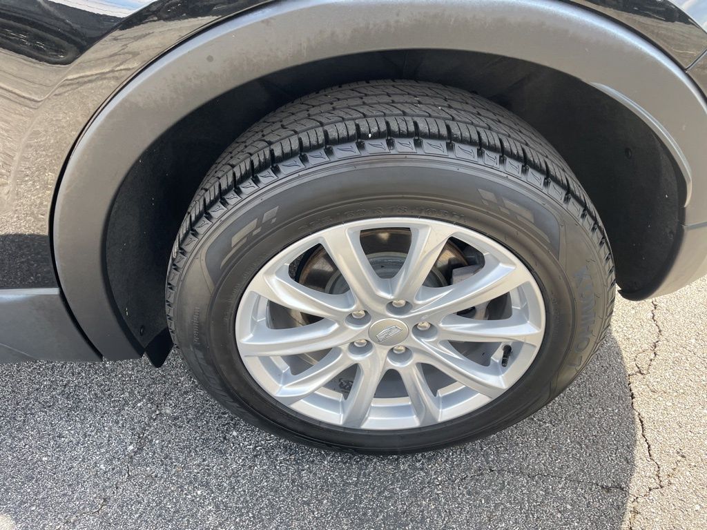 Used 2023 Cadillac XT4 - photo 12