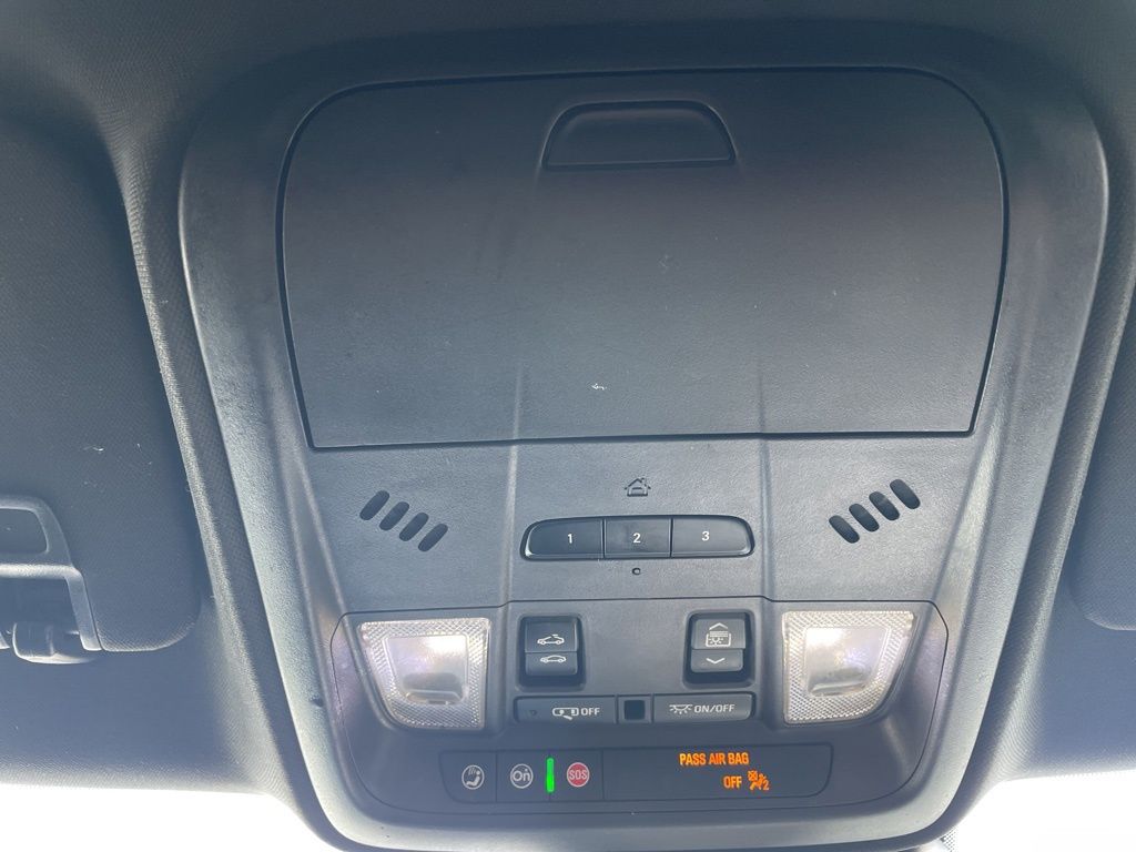 Used 2023 Cadillac XT4 - photo 26