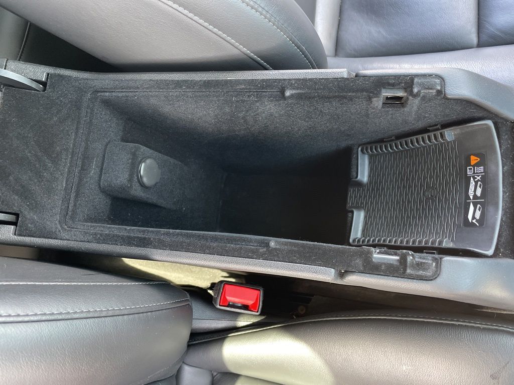 Used 2023 Cadillac XT4 - photo 44