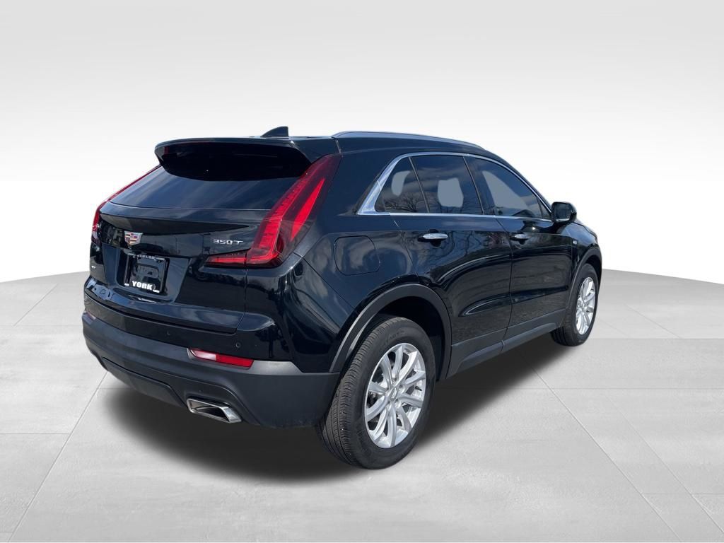Used 2023 Cadillac XT4 - photo 7
