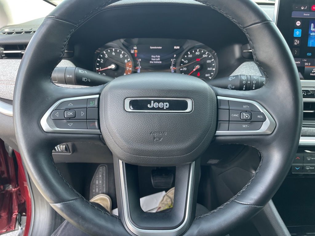 Used 2022 Jeep Compass - photo 23