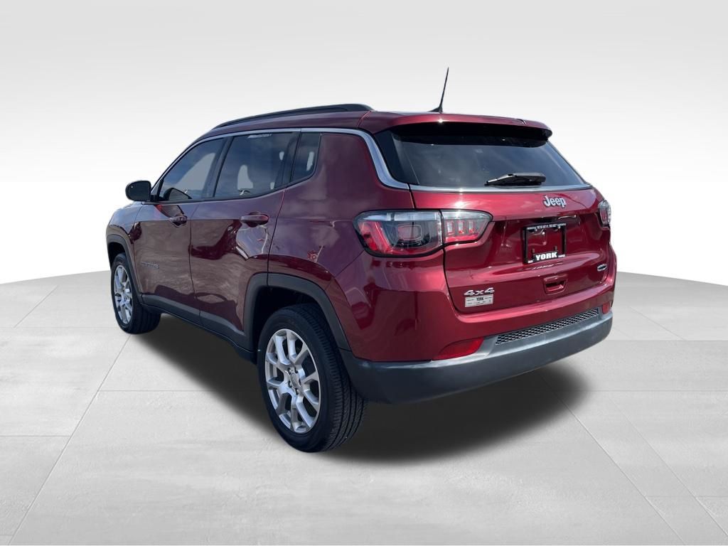 Used 2022 Jeep Compass - photo 5