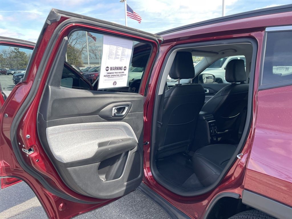 Used 2022 Jeep Compass - photo 32