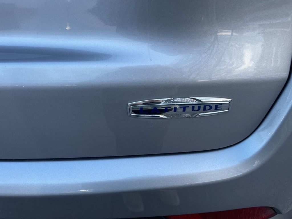 Used 2019 Jeep Compass - photo 17