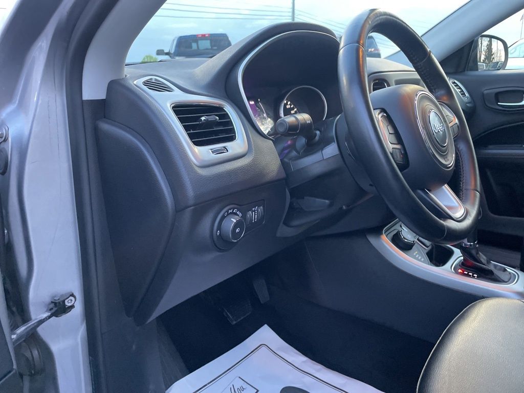 Used 2019 Jeep Compass - photo 22
