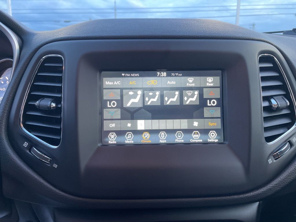 Used 2019 Jeep Compass - photo 28