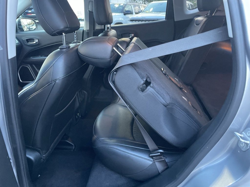 Used 2019 Jeep Compass - photo 33