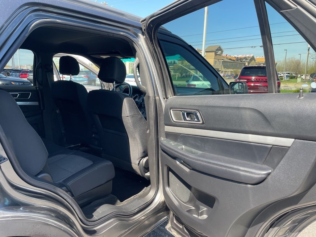 Used 2017 Ford Explorer - photo 37