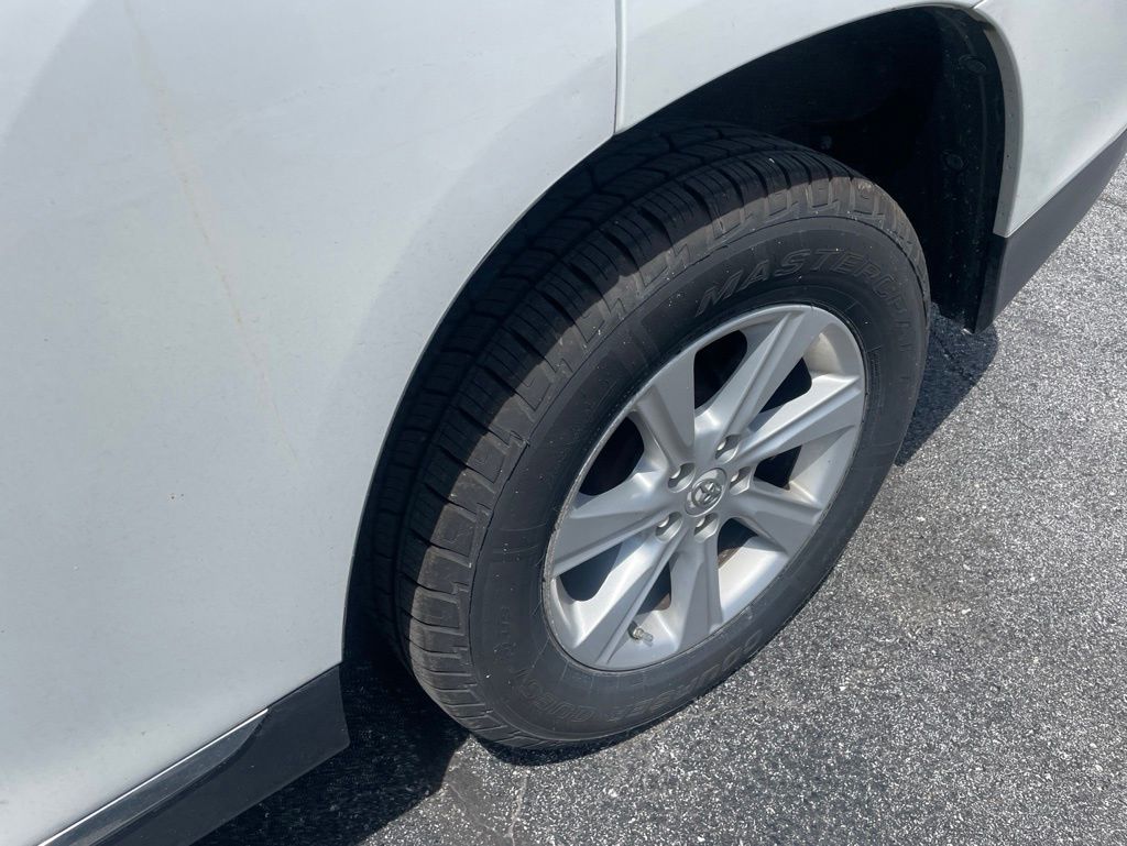 Used 2011 Toyota Highlander - photo 7
