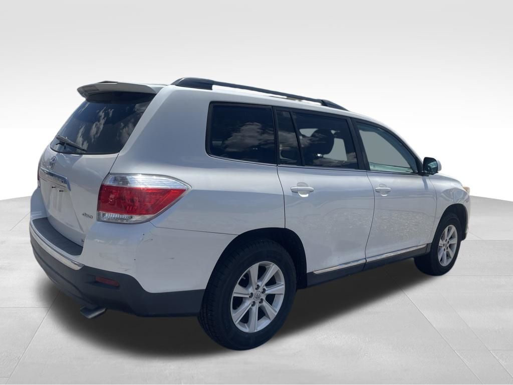 Used 2011 Toyota Highlander - photo 8