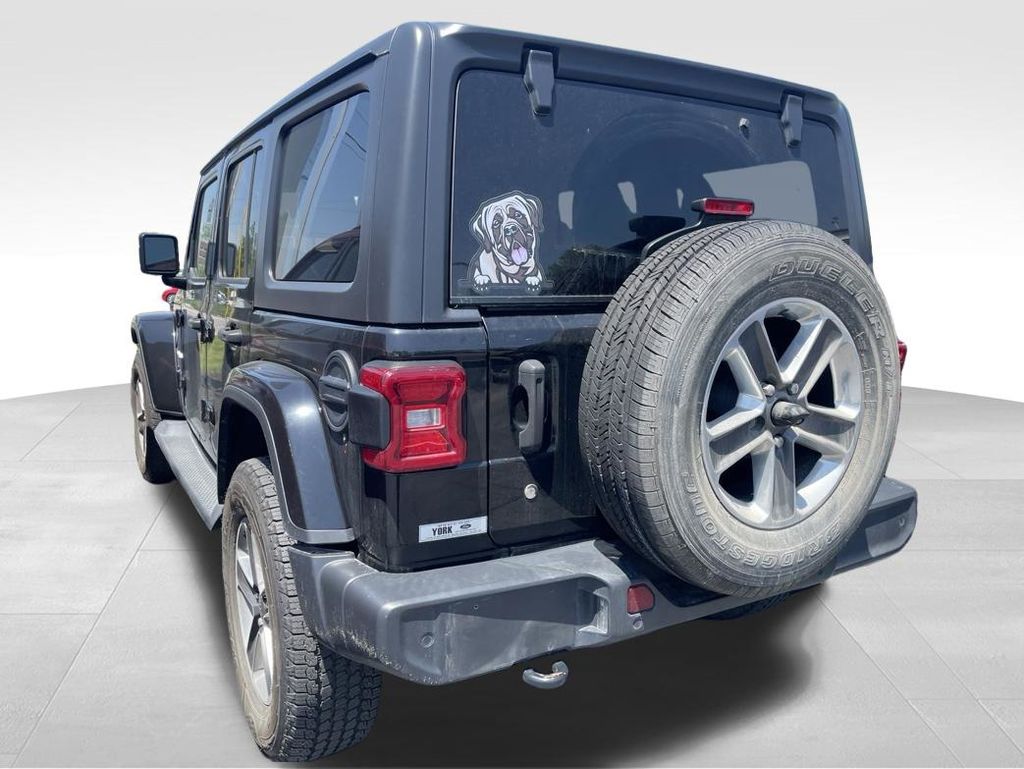 Used 2019 Jeep Wrangler - photo 2