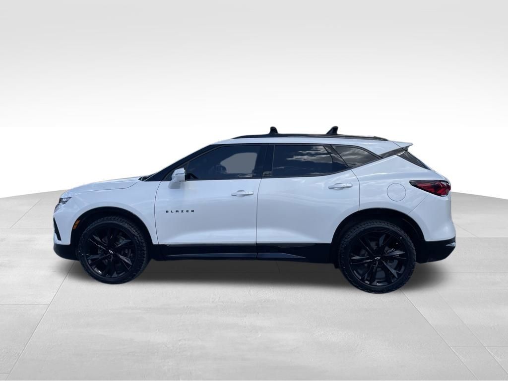 Used 2021 Chevrolet Blazer - photo 2