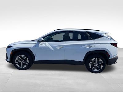 Used 2025 Hyundai Tucson - photo 2