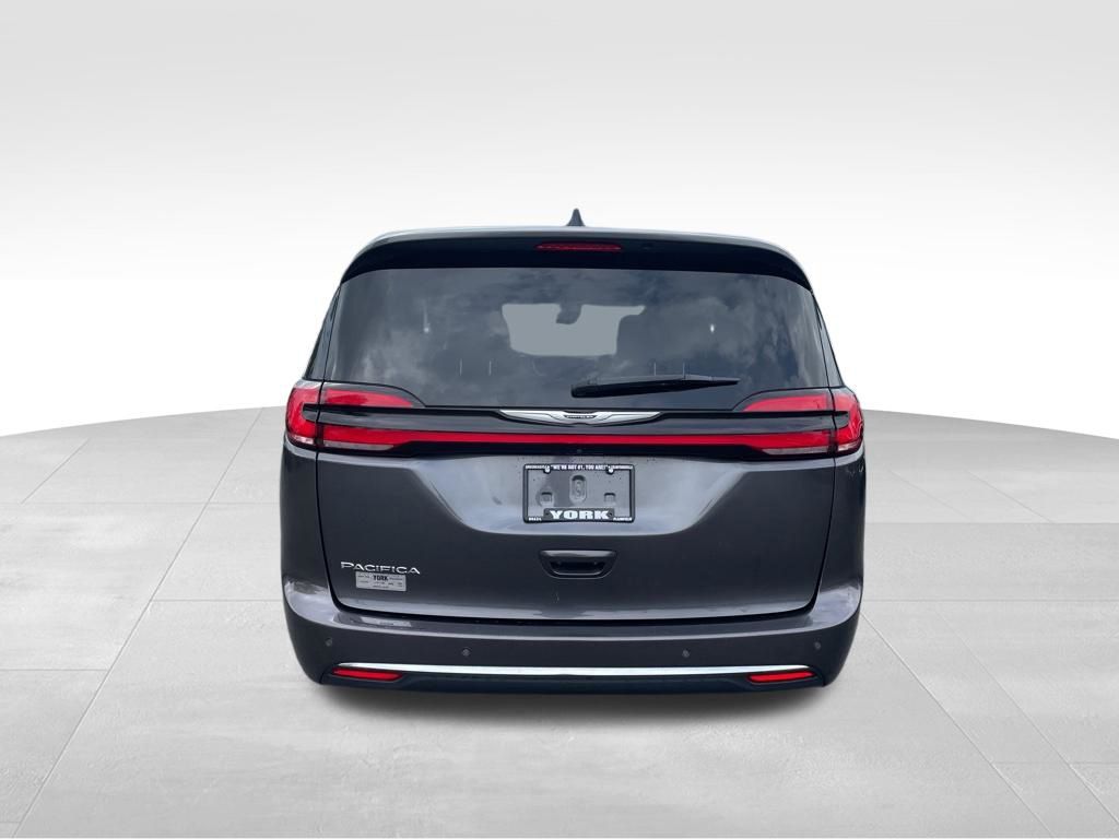 Used 2023 Chrysler Pacifica - photo 6
