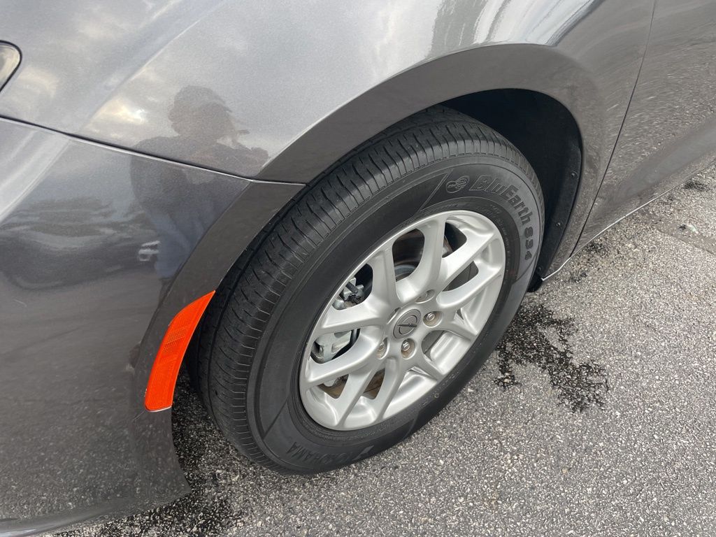 Used 2023 Chrysler Pacifica - photo 11