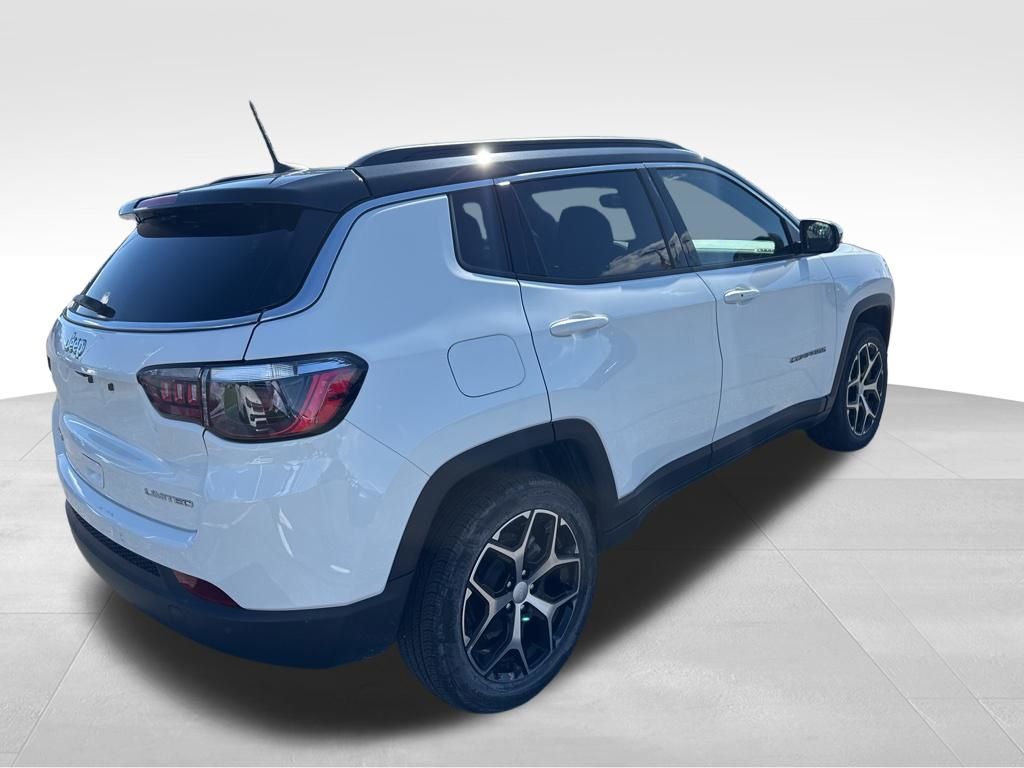 Used 2024 Jeep Compass - photo 7