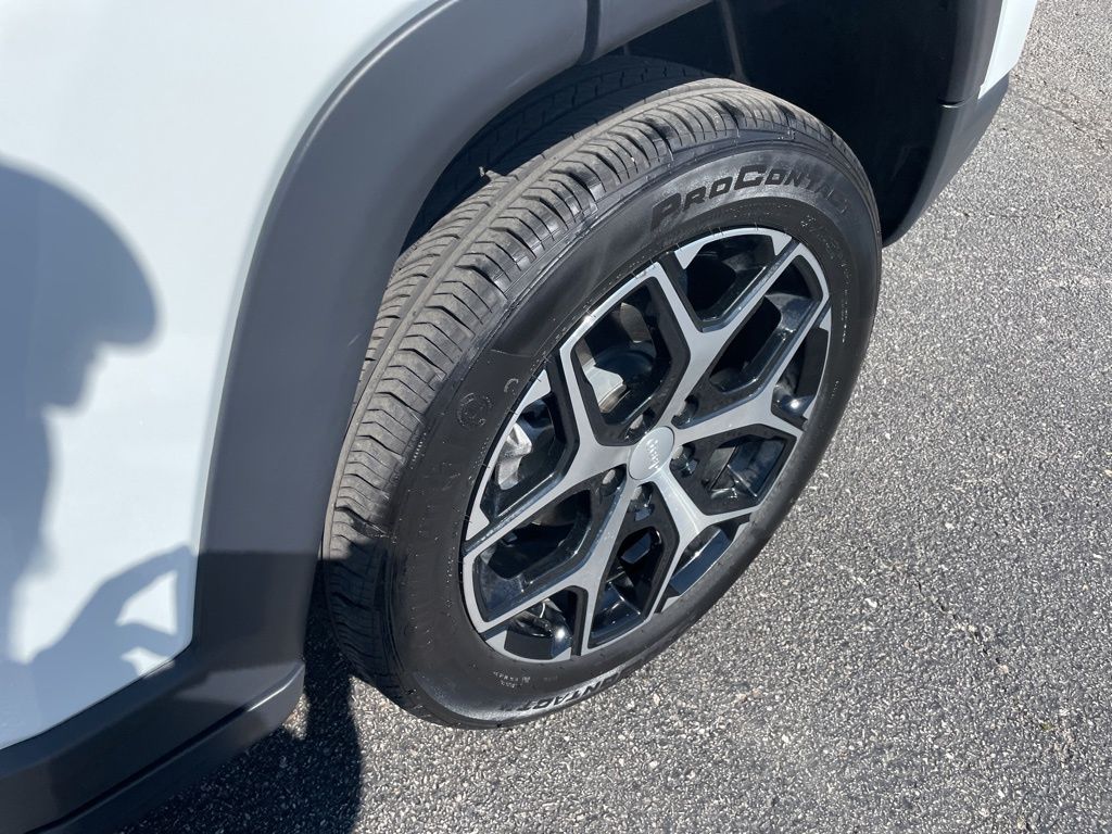 Used 2024 Jeep Compass - photo 12