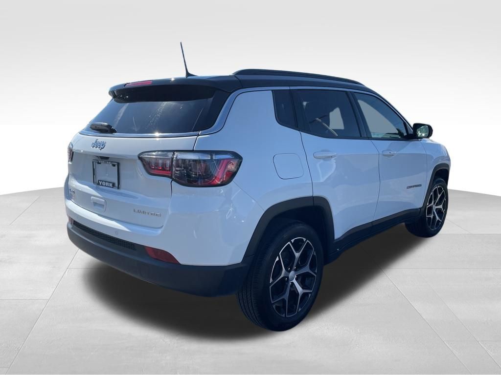 Used 2024 Jeep Compass - photo 7