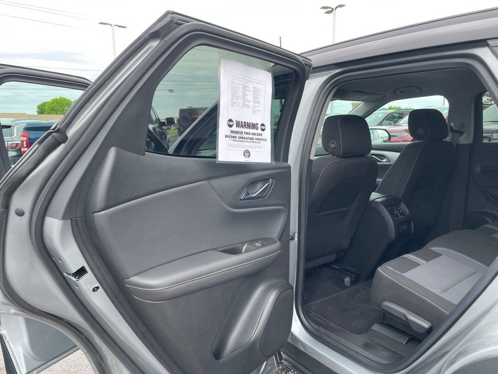 Used 2023 Chevrolet Blazer - photo 31