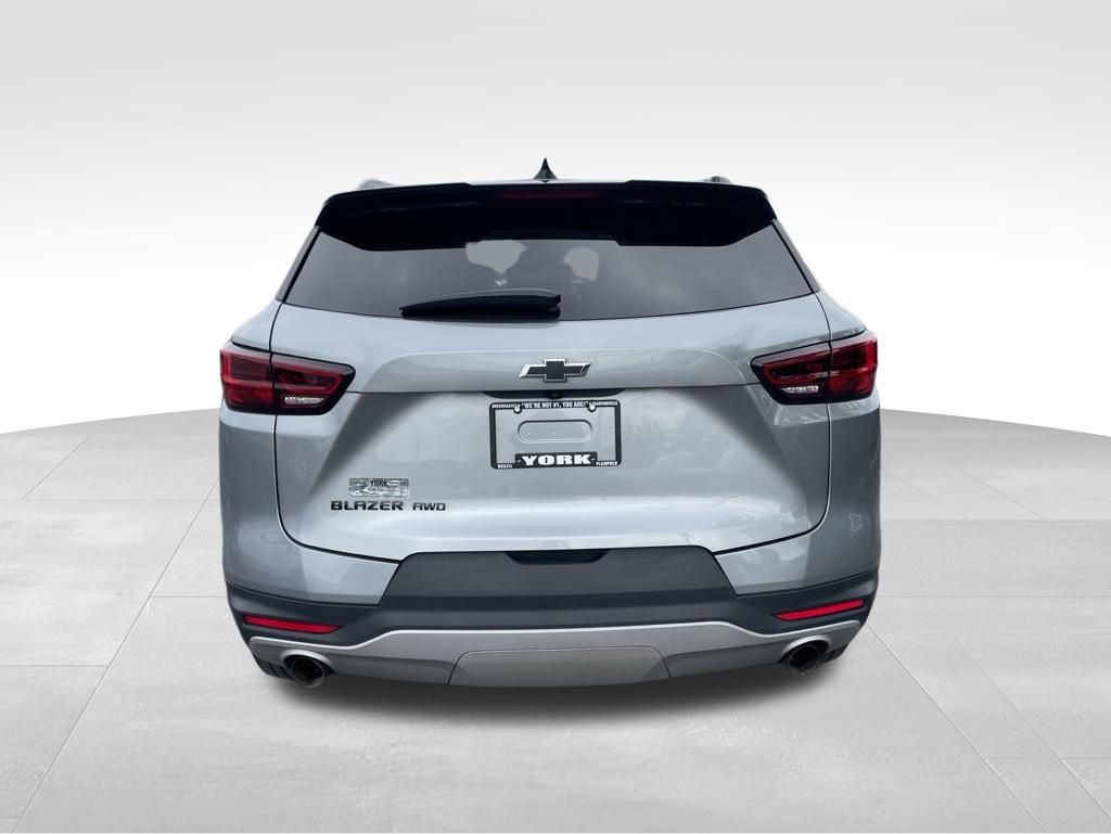Used 2023 Chevrolet Blazer - photo 6