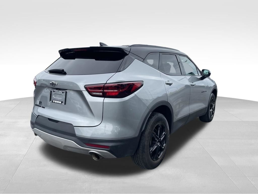 Used 2023 Chevrolet Blazer - photo 7