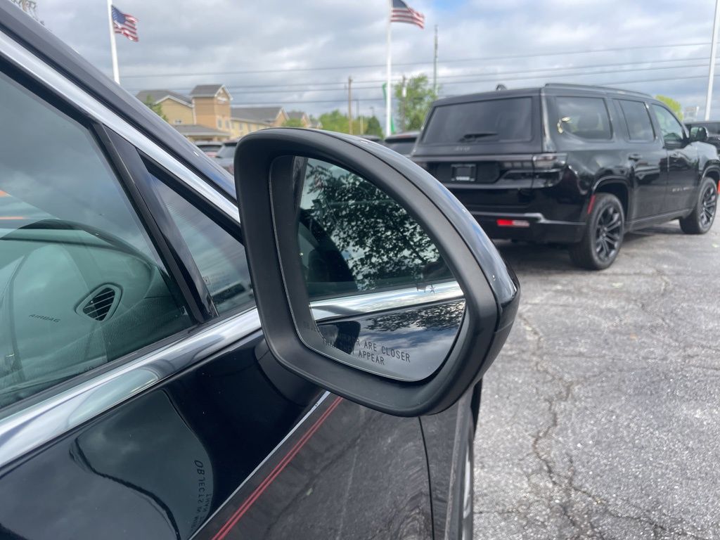Used 2022 Buick Envision - photo 16