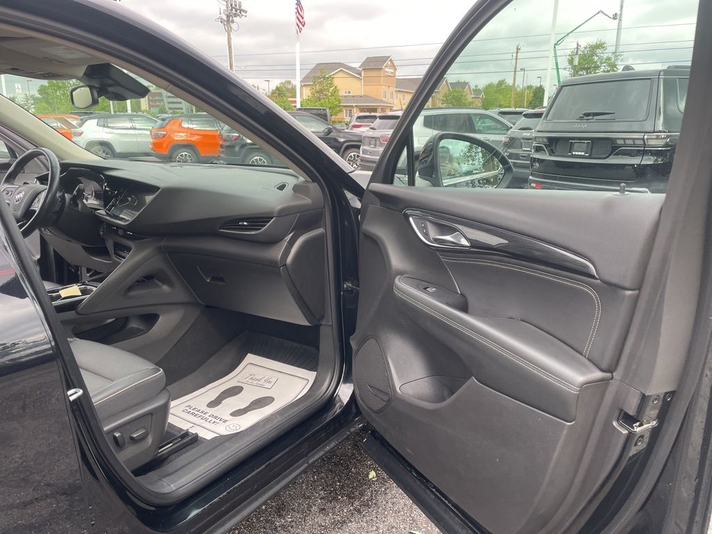 Used 2022 Buick Envision - photo 37