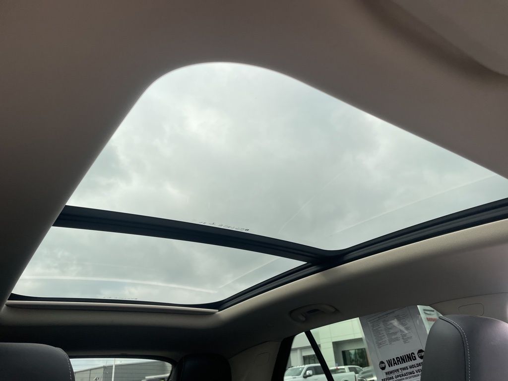 Used 2022 Buick Envision - photo 44