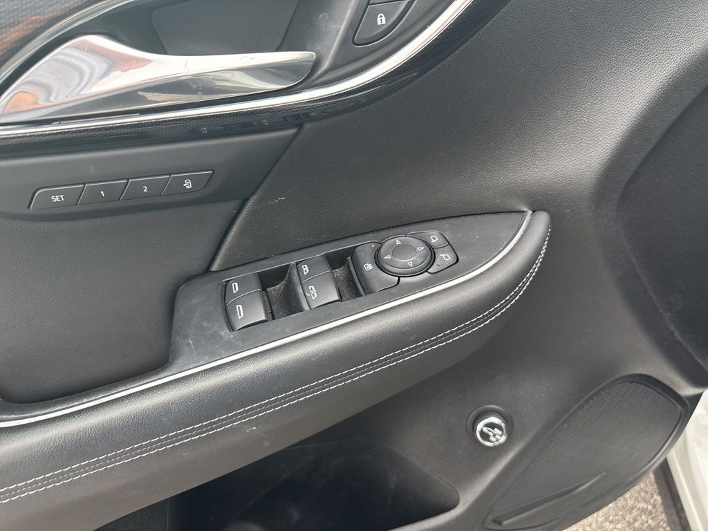 Used 2023 Buick Envision - photo 26