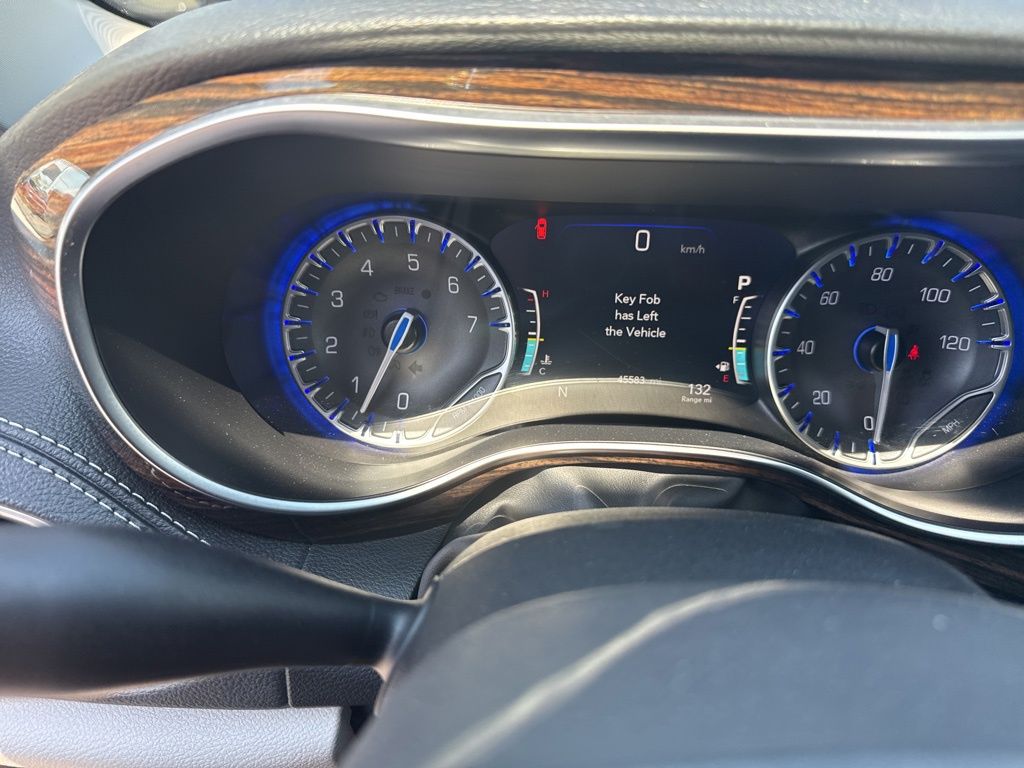 Used 2024 Chrysler Pacifica - photo 17