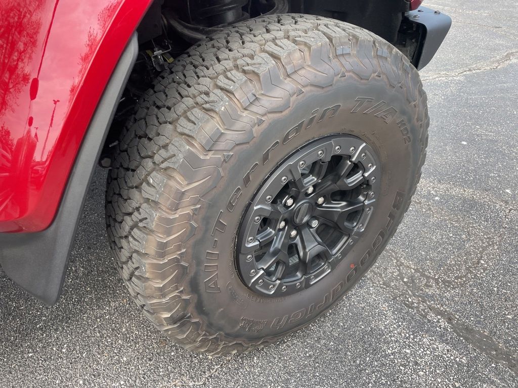 Used 2025 Ford Bronco - photo 15