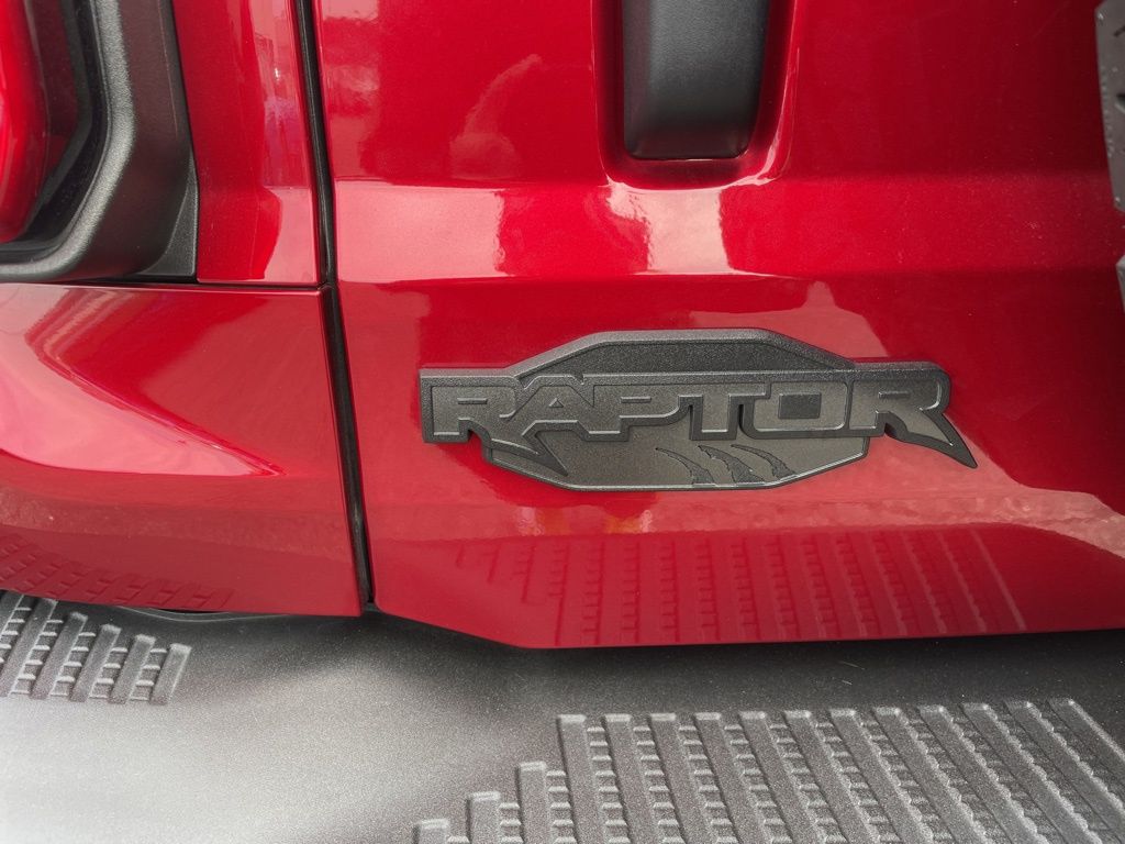 Used 2025 Ford Bronco - photo 20