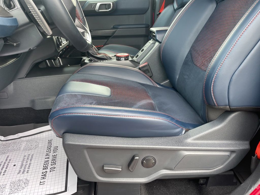Used 2025 Ford Bronco - photo 24