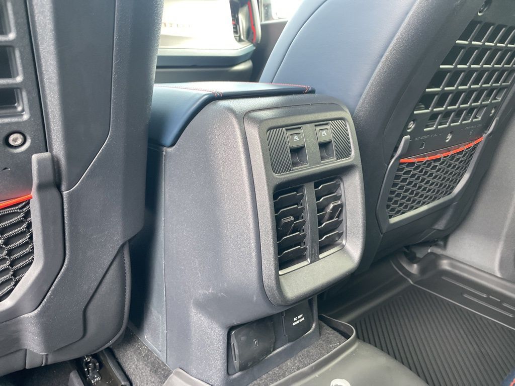 Used 2025 Ford Bronco - photo 35
