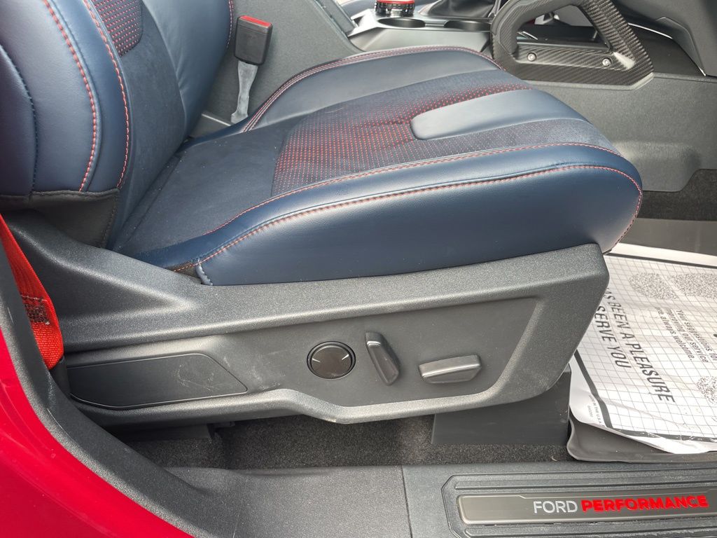 Used 2025 Ford Bronco - photo 44