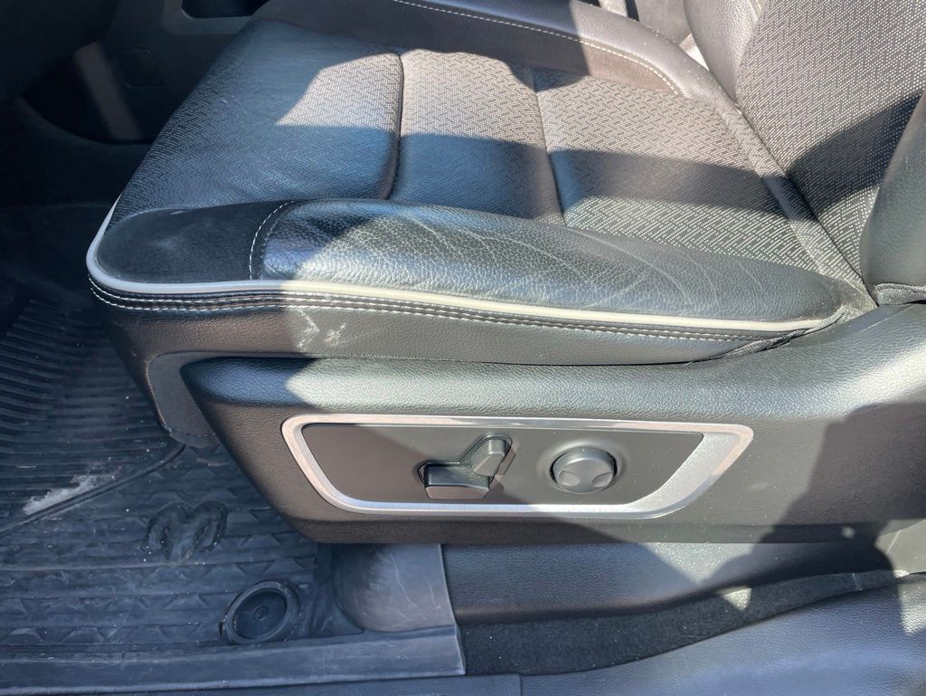 Used 2023 Ram 1500 - photo 8