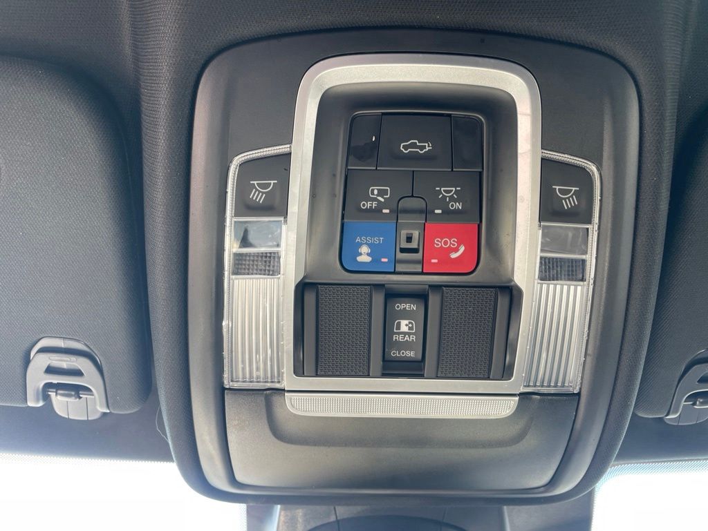 Used 2023 Ram 1500 - photo 12