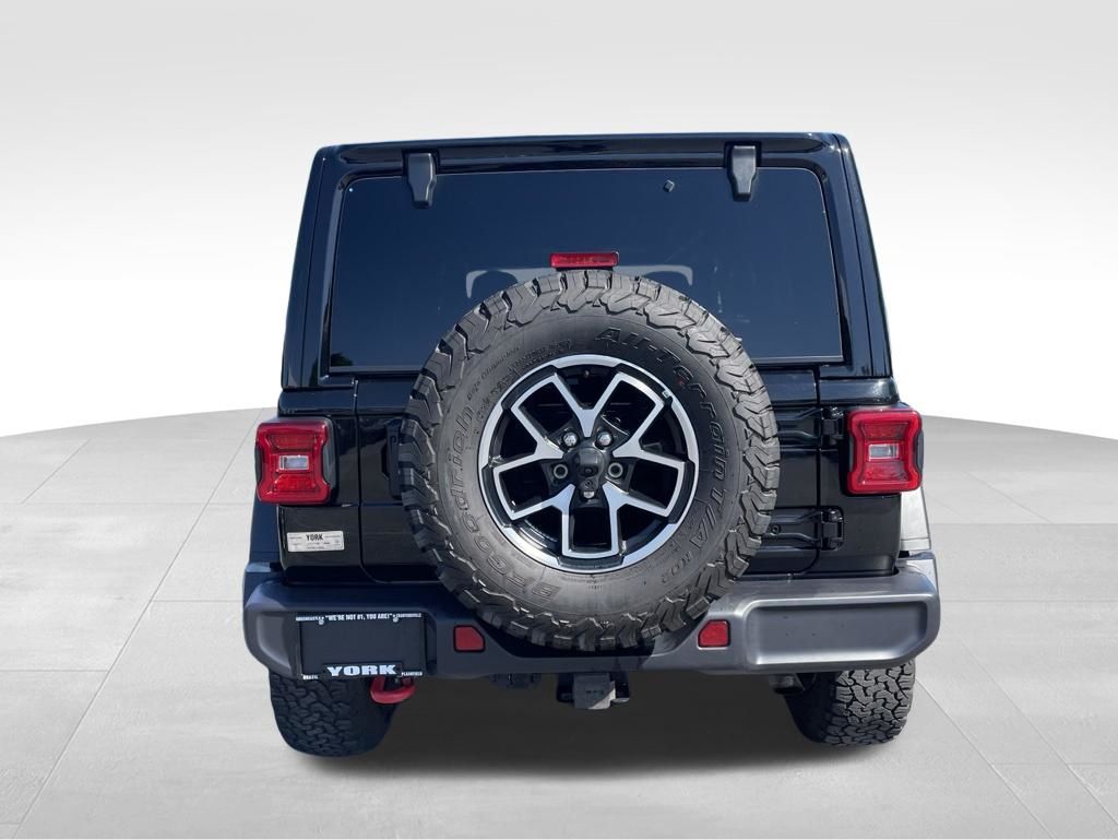 Used 2025 Jeep Wrangler - photo 6