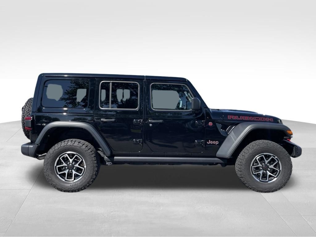 Used 2025 Jeep Wrangler - photo 8