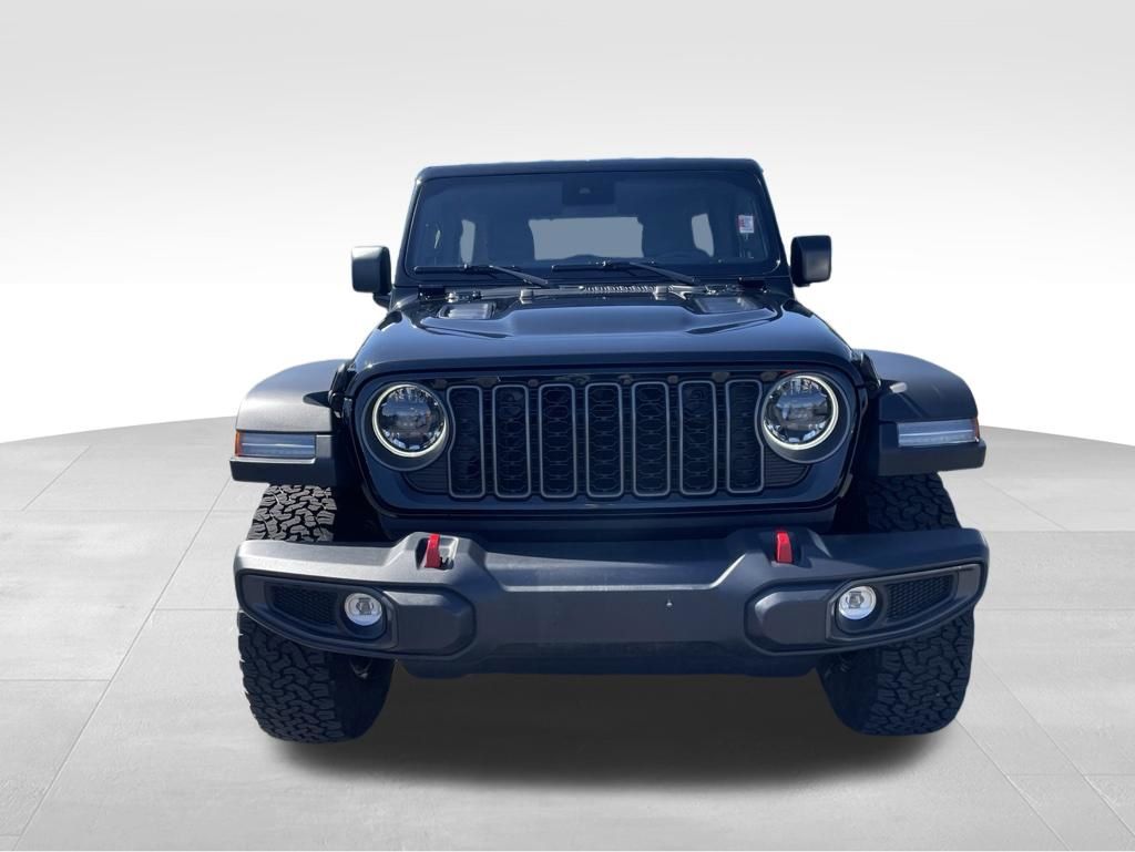 Used 2025 Jeep Wrangler - photo 10
