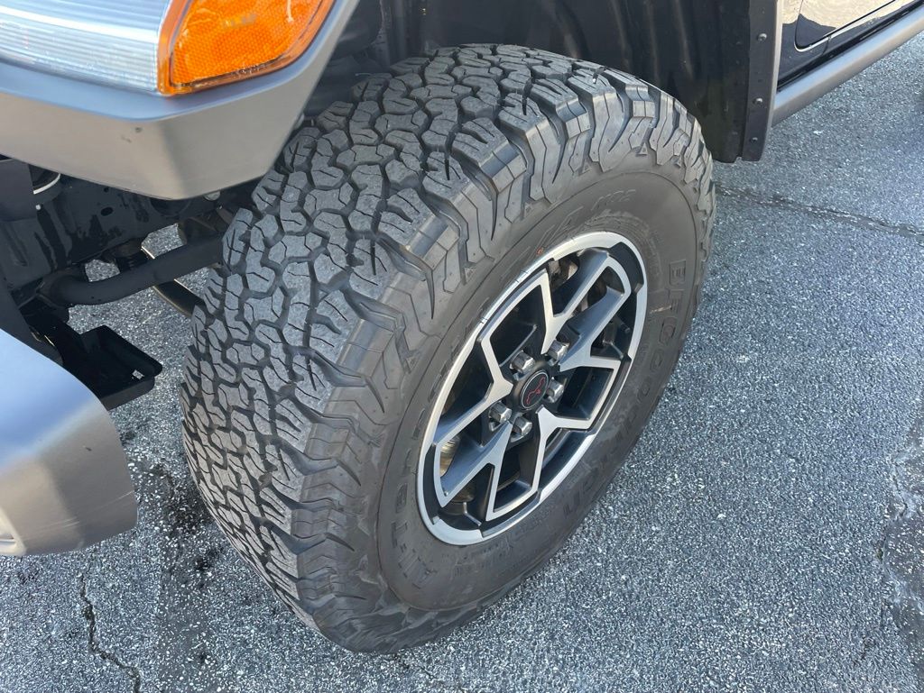 Used 2025 Jeep Wrangler - photo 11