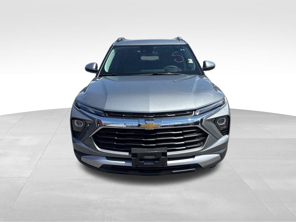 Used 2025 Chevrolet Trailblazer - photo 10